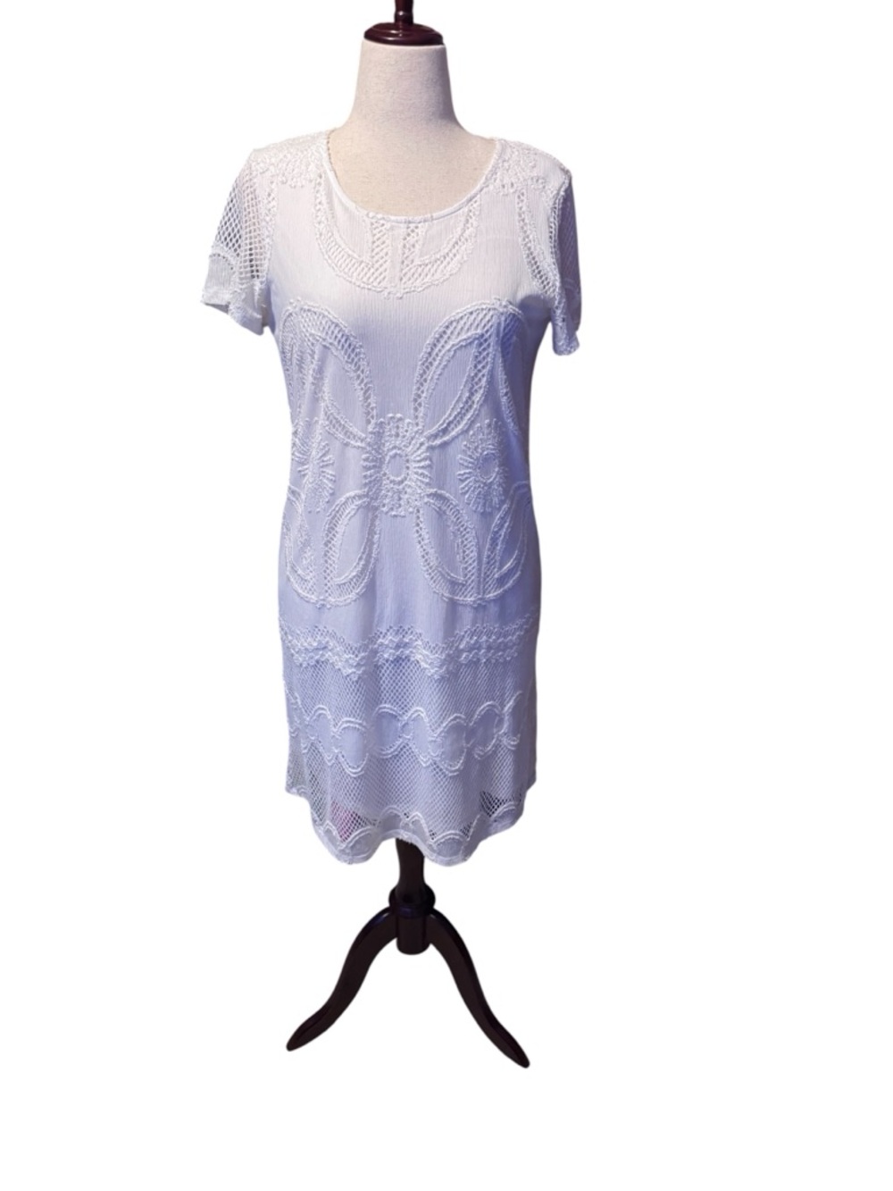 Chico’s White Crochet Lace Short Sleeve Shift Dress,